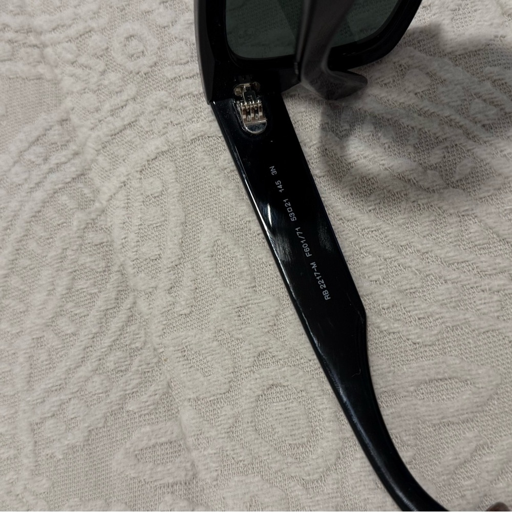 Ray-Ban FERRARI Collection - Picture 4 of 6